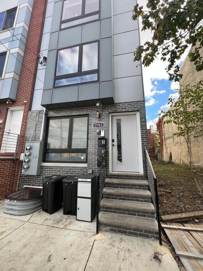 Photo - Stunning 3-Bedroom Condo in Point Breeze! Available NOW! Unit 1