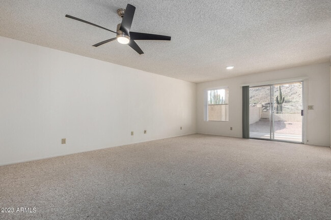 Photo - 9422 S 43rd Pl