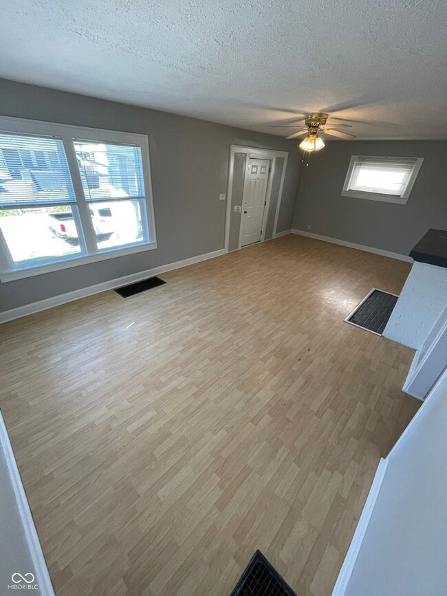 Photo - 1019 Churchman Ave