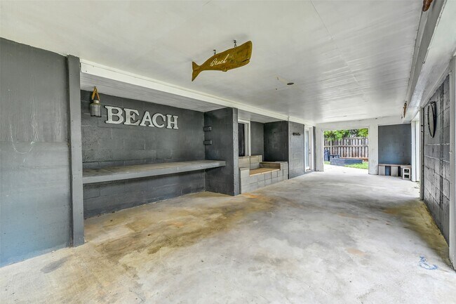 Photo - 1110 64th St