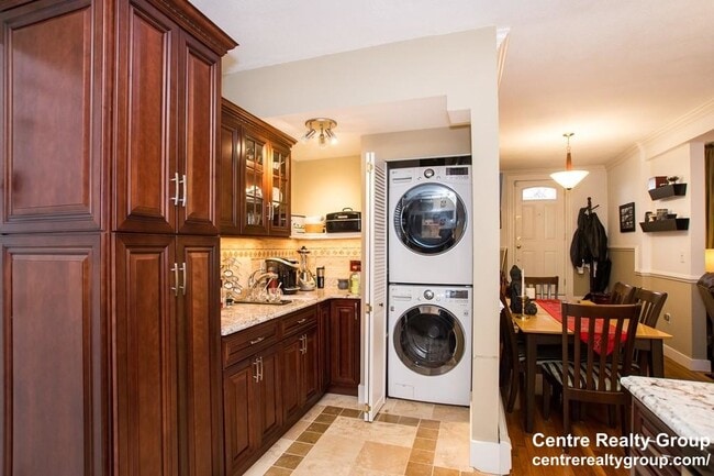 Building Photo - 8 Ransom Rd Unit #16