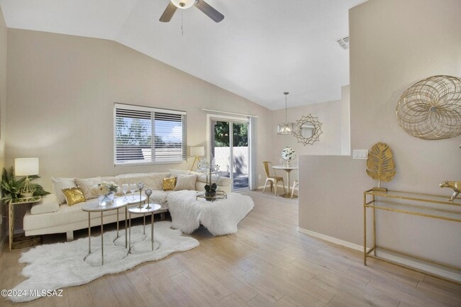 Photo - Gorgeous home in Rita Ranch