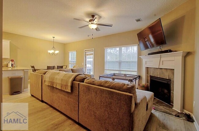 Photo - 46 Brightleaf Cir