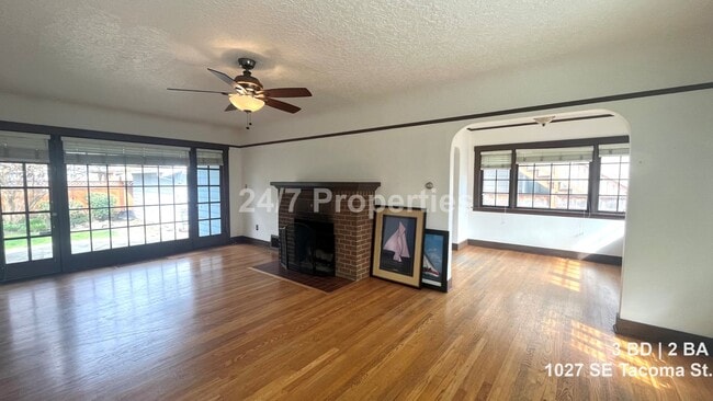 Photo - Light-Filled 3 BD | 2 BA Home in the Heart of Sellwood!