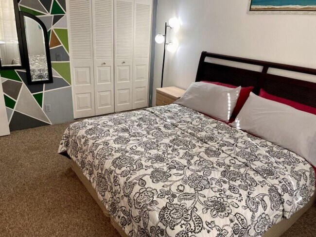 Photo - 1592 Springside Dr