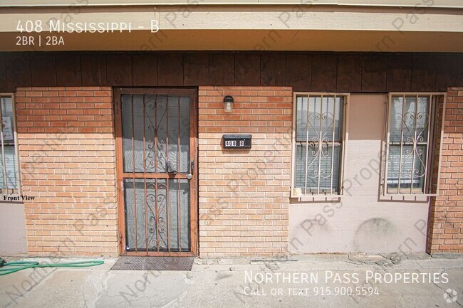 Building Photo - Lovely 2-Bedroom Apartment w/ Water Included! Unit B