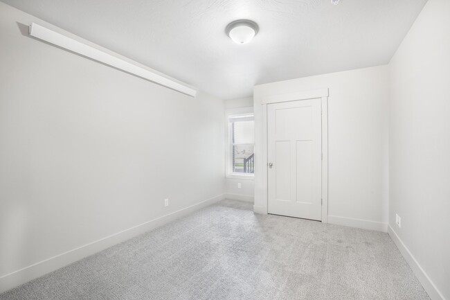 Photo - 6066 N Silver Fox Rd