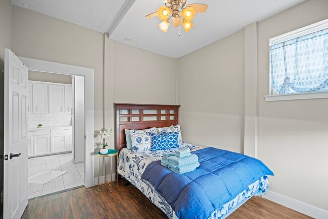 Photo - 4106 Winnie St