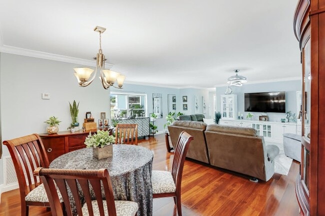 Photo - 22053 Flanders Ct