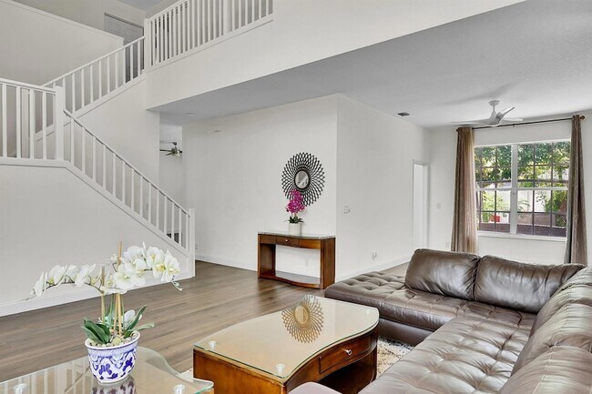 Photo - 3354 Greenview Terrace W