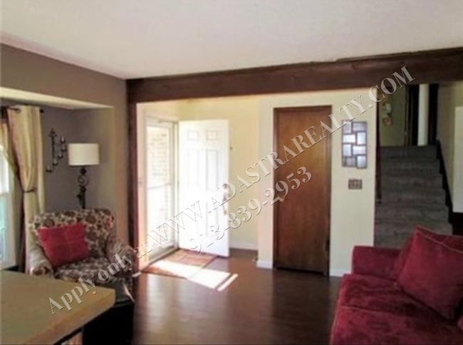 Building Photo - Updated 3 Bed 2 Bath Home in OLATHE-Coming SOON!!