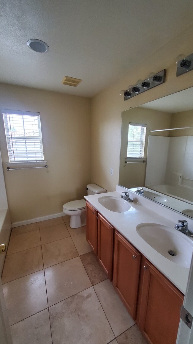 Photo - 9361 La Tonis Way