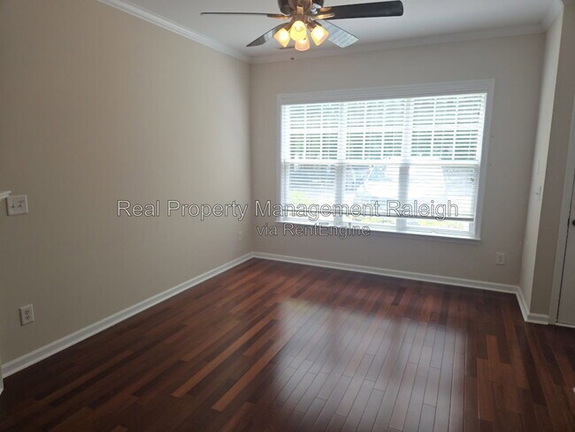 Photo - 531 Elm Ave