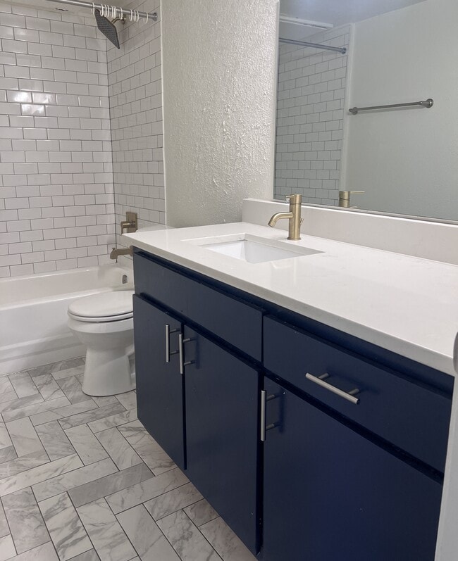 Olive 220 Bathroom - Olive at Vernon