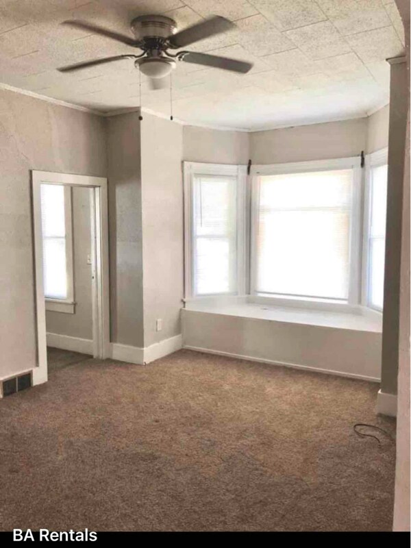 Photo - 231 S Pearl St