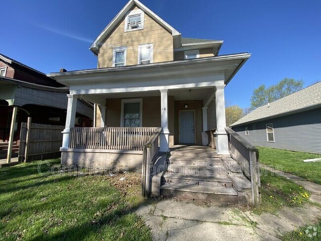 Building Photo - 121 Gilbert Ave Rental