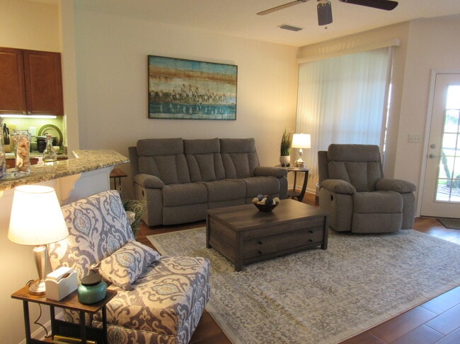 Living room - 1942 Turnbull Lakes Dr