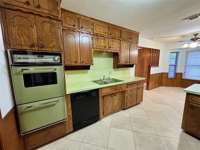 Photo - 1602 Carla Ave