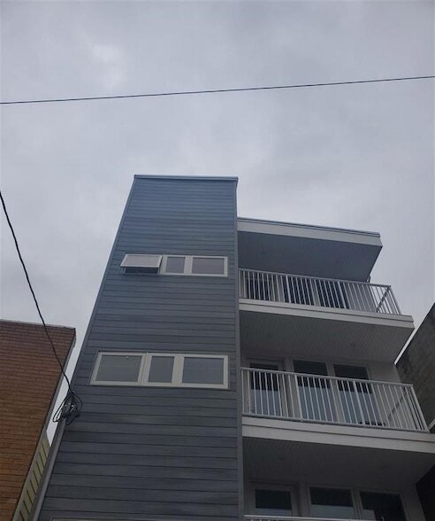 Building Photo - 6105 Park Ave Unit 2