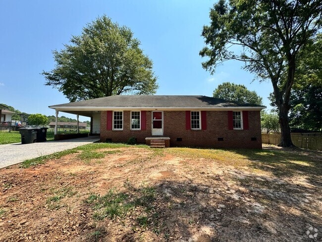 Building Photo - 3/1 in Boiling Springs, NC Rental