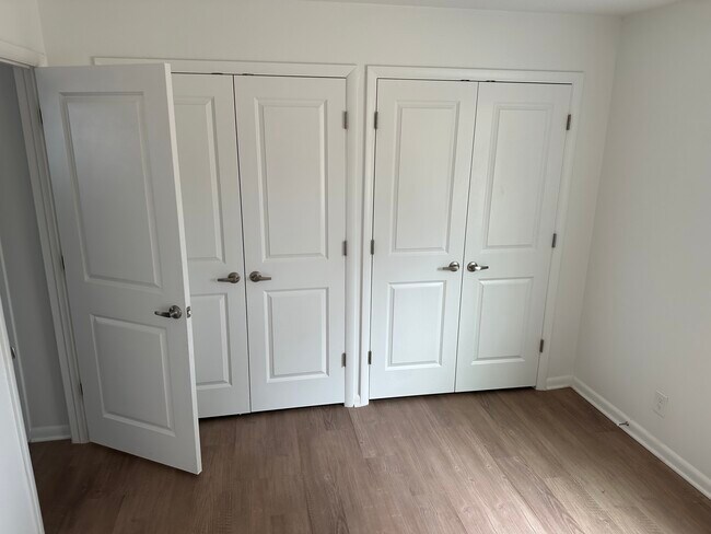 Photo - Mecklenburg Manor Apartments