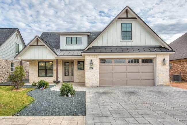 Building Photo - Luxurious 4 Bedroom, 4Bath Home — Marble Finishes, High-End Appliances AVAILABLE NOW!!!
