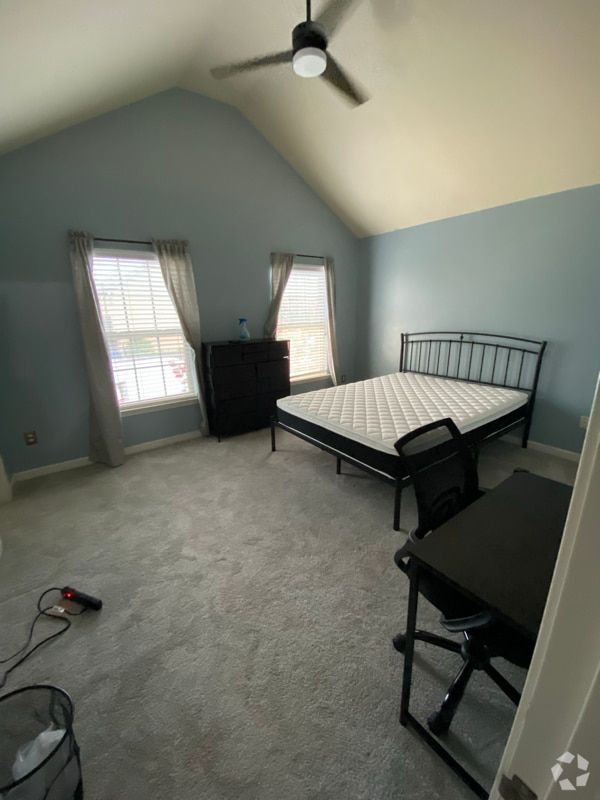 Building Photo - 1592 Pressley Ln Rental