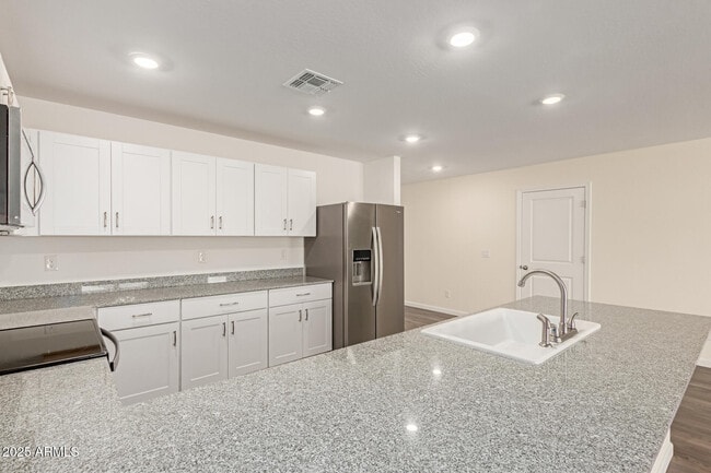 Photo - 1610 W Laguna Dr