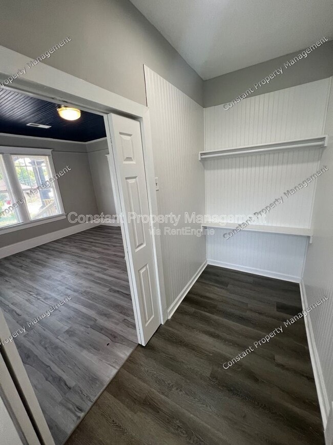Photo - 495 Pittman St