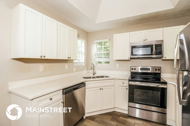 Photo - 7495 Royale Ct