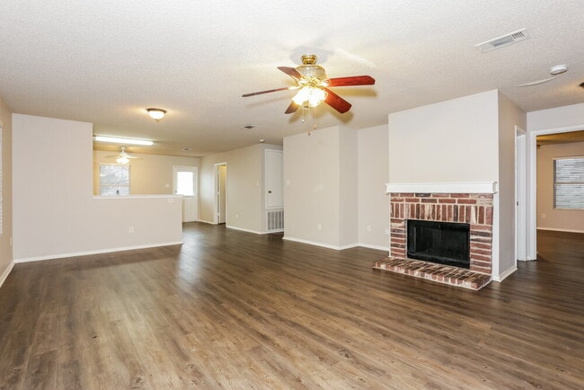 Photo - 5351 Driftway Dr