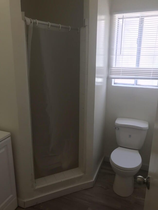 Photo - 1427 Rock Glen Ave Unit 9