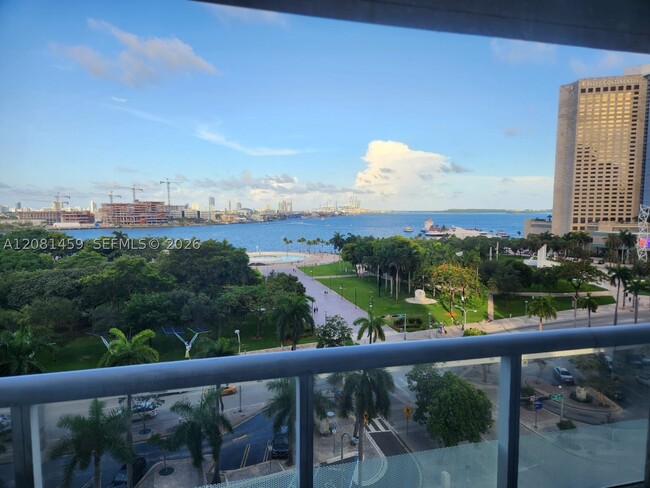 Building Photo - 50 Biscayne Blvd Unit 903