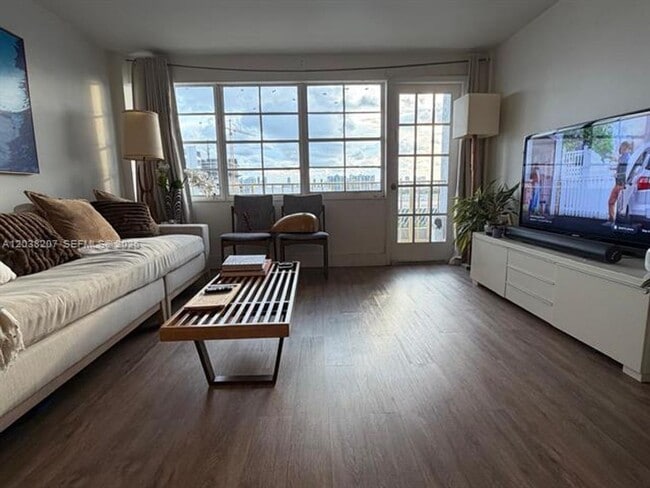 Photo - 245 18th St Unit 245 18th St # 1102