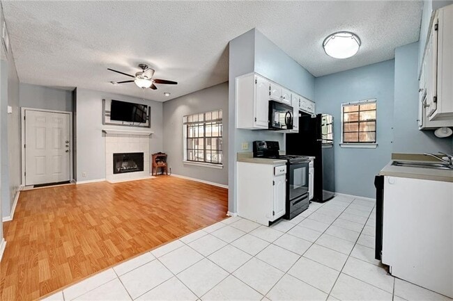 Photo - 203 E 31st St Unit 201