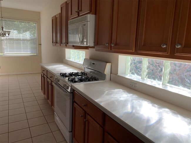 Photo - 2274 Boxwood St