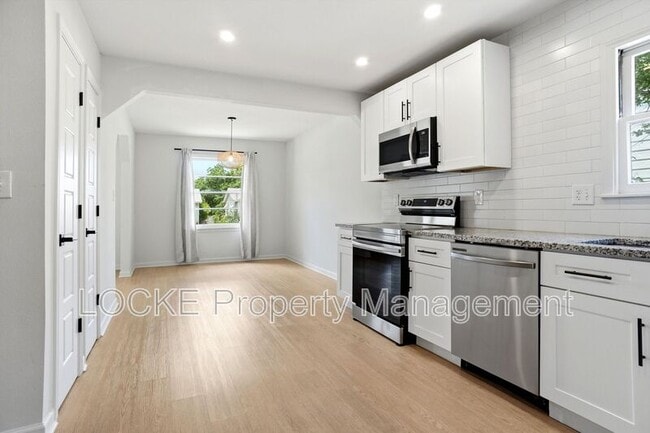 Photo - 209 Westfork Dr