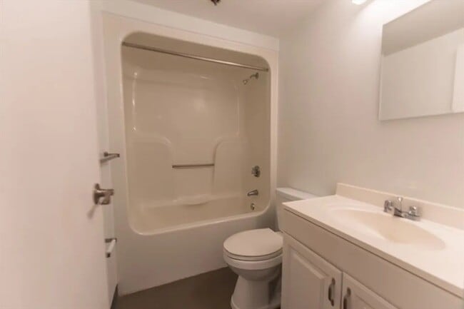 Photo - 5 Pine St Unit D