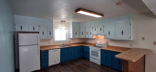 Photo - 306 N 9th St