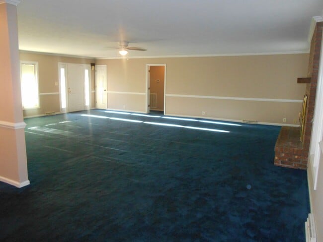 Photo - Spacious 3 bedroom, 3 bath home located off HWY 501