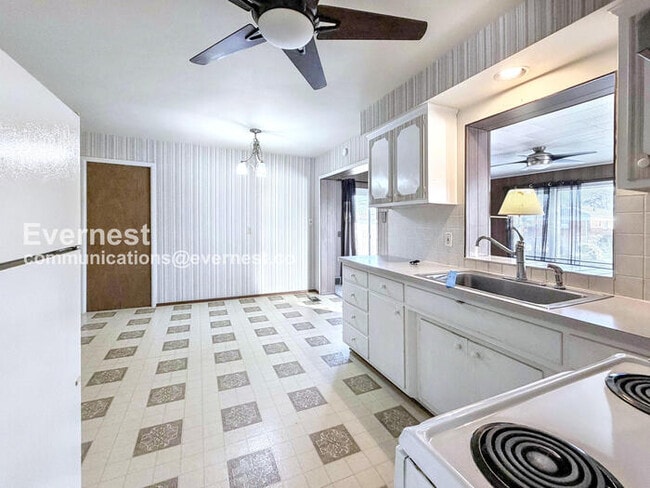 Photo - 29518 Walker Dr