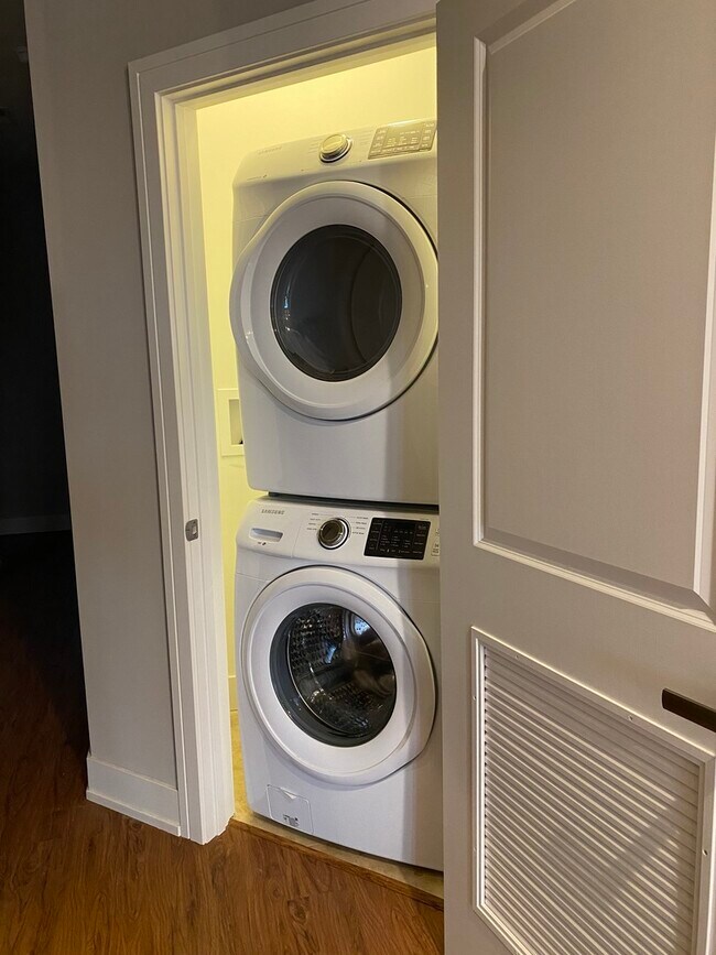 Photo - 215 S Hamilton Ave