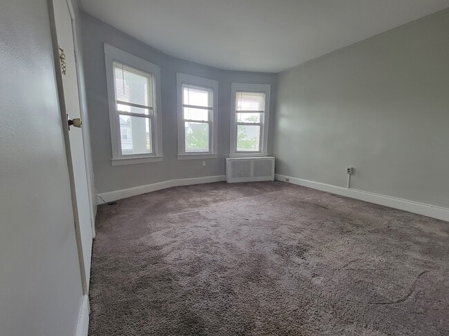 Photo - 206 Cambridge Ave Unit 206 Cambridge Ave Garfiel