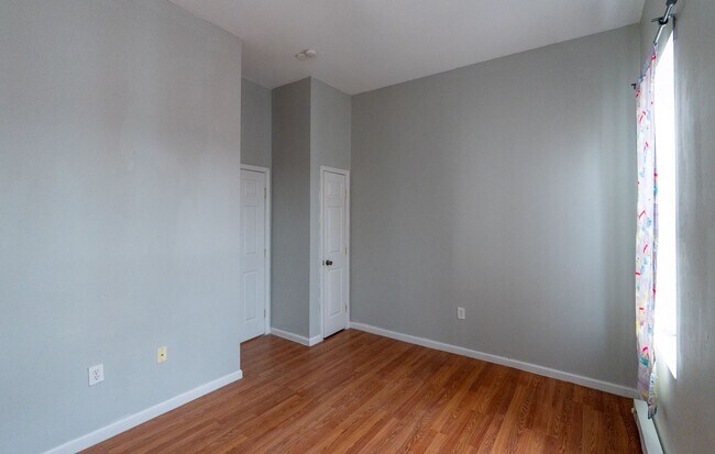 Photo - 2219 N 16th St Unit 2219 N 16th St 2nd Fl