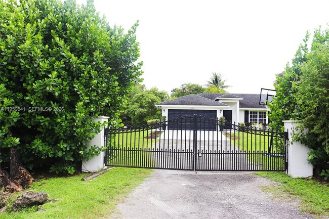 Photo - 16930 W Mead Hill Dr