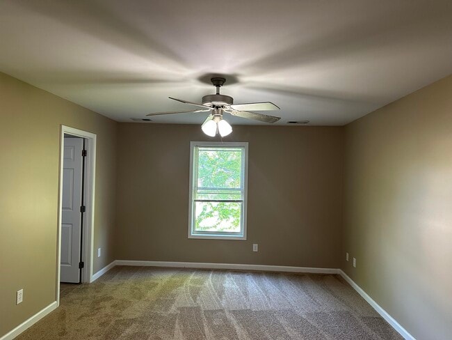 Photo - 3933 Pine Ridge Way