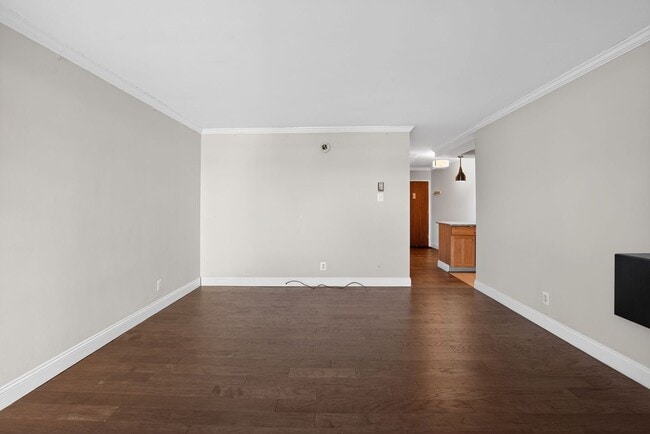 Photo - All-Inclusive Waterfront Living at Riverside Condo | $1 Month FREE Rent!