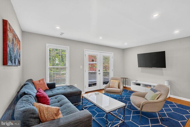 Photo - 2614 Sherman Ave NW