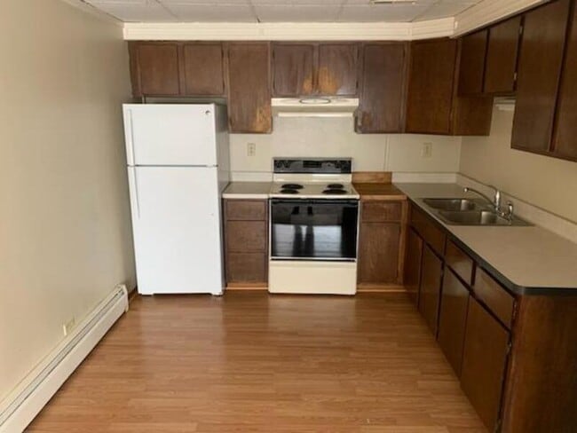 Photo - 300 Westland Dr