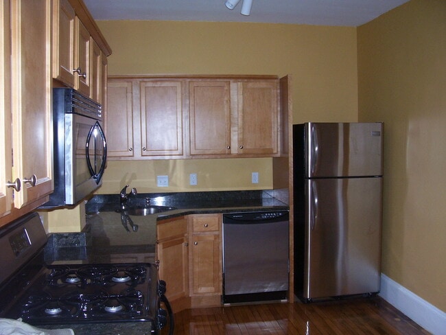 Photo - 242 Brown St Unidad 240 Brown st